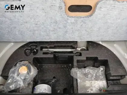 Photo 36 Peugeot 208  Electrique 50 kWh 136ch