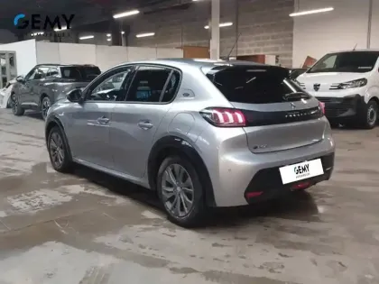 Photo 5 Peugeot 208  Electrique 50 kWh 136ch