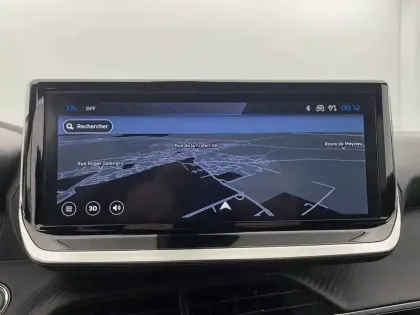 Photo 51 Peugeot 2008  Hybrid 145 e-DCS6