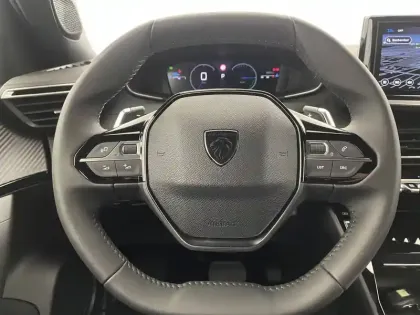 Photo 22 Peugeot 2008  Hybrid 136 e-DCS6