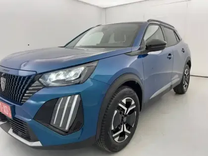 Photo 87 Peugeot 2008  Hybrid 145 e-DCS6