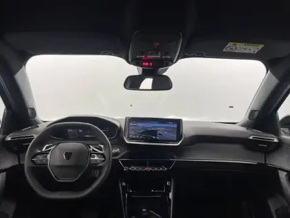 Photo 61 Peugeot 2008  Hybrid 145 e-DCS6