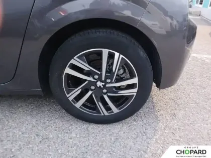 Photo 11 Peugeot 208  PureTech 100 S&S BVM6