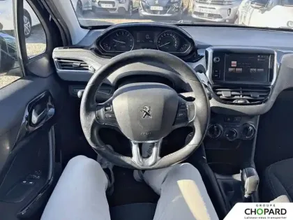 Photo 37 Peugeot 208  1.6 BlueHDi 75ch BVM5