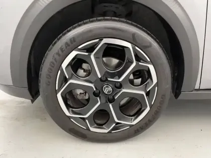 Photo 12 Citroën C3  Turbo 100 ch BVM6