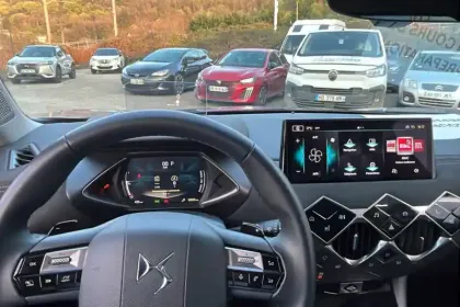 Photo 76 DS DS 3  Hybride 136 e-DCT6