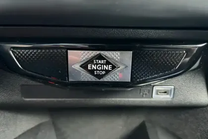 Photo 86 DS DS 3  Hybride 136 e-DCT6