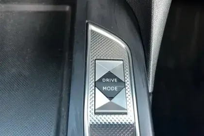 Photo 87 DS DS 3  Hybride 136 e-DCT6