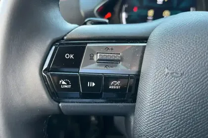 Photo 47 DS DS 3  Hybride 136 e-DCT6