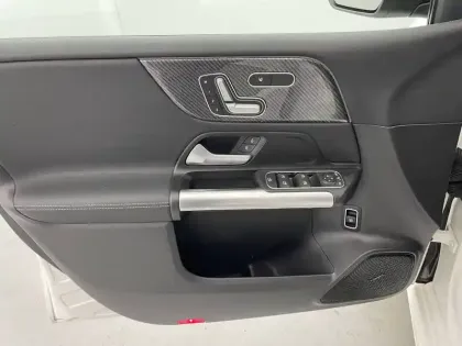 Photo 28 Mercedes Classe B  200 7G-DCT