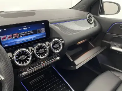 Photo 34 Mercedes Classe B  200 7G-DCT