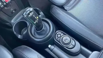 Photo 9 Mini Mini Hatch 3 Portes Cooper 136 ch DKG7