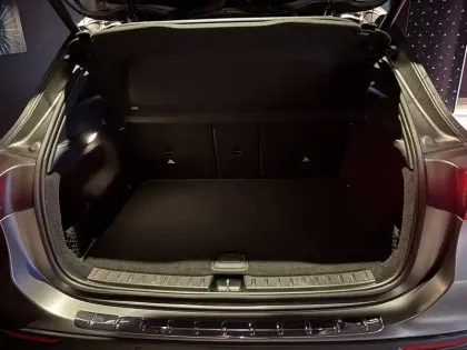 Photo 18 Mercedes GLA  200 d 8G-DCT