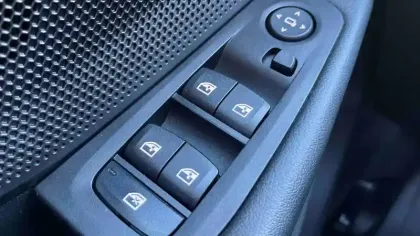 Photo 24 BMW Serie 1 118i 136 ch DKG7