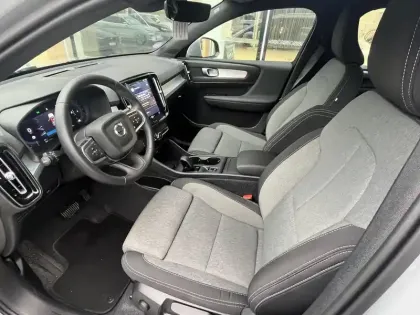 Photo 13 Volvo Xc40  B3 163 ch DCT7