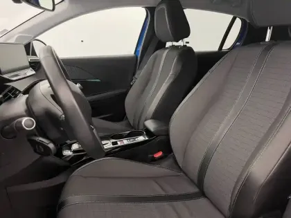 Photo 13 Peugeot 208  Electrique 50 kWh 136ch