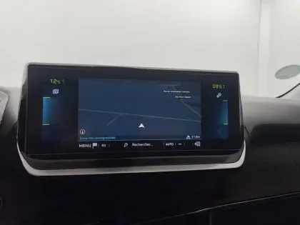 Photo 19 Peugeot 208  Electrique 50 kWh 136ch