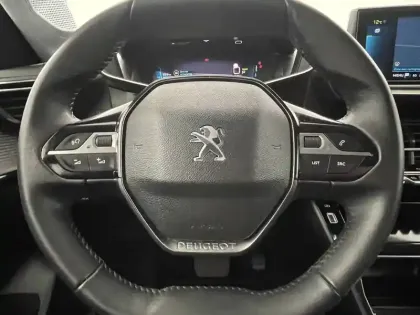 Photo 22 Peugeot 208  Electrique 50 kWh 136ch