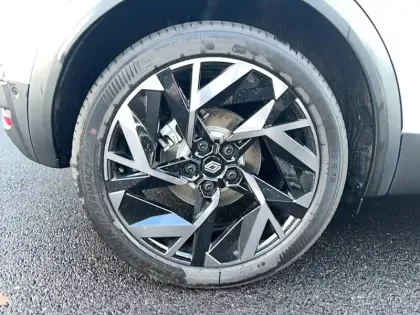 Photo 13 Renault Captur  E-Tech full hybrid 160 ch