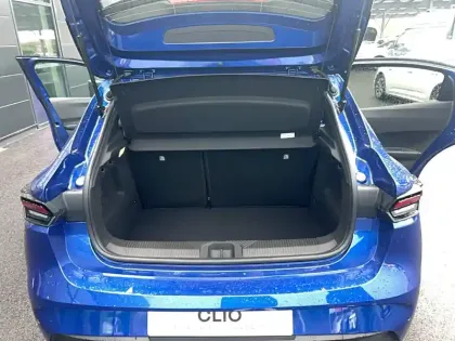 Photo 15 Renault Clio  E-Tech full hybrid 160 ch
