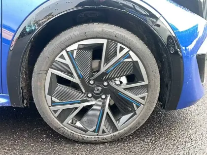 Photo 57 Renault Clio  E-Tech full hybrid 160 ch