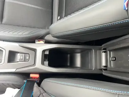 Photo 41 Renault Clio  E-Tech full hybrid 160 ch