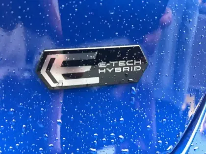 Photo 65 Renault Clio  E-Tech full hybrid 160 ch