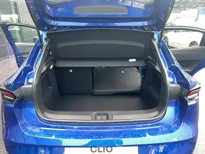 Photo 16 Renault Clio  E-Tech full hybrid 160 ch