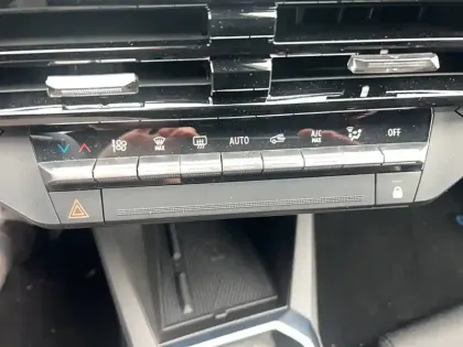 Photo 36 Renault Clio  E-Tech full hybrid 160 ch