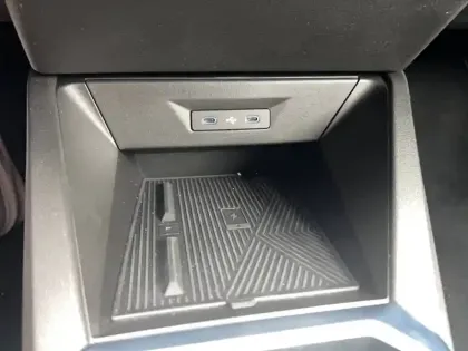 Photo 37 Renault Clio  E-Tech full hybrid 160 ch