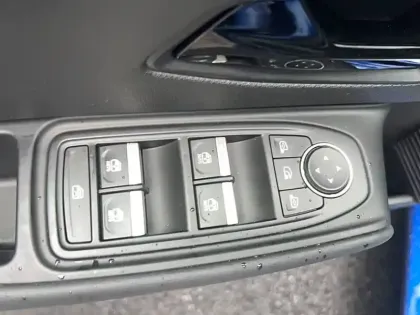 Photo 25 Renault Clio  E-Tech full hybrid 160 ch