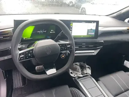 Photo 10 Renault Clio  E-Tech full hybrid 160 ch