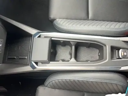 Photo 39 Renault Clio  E-Tech full hybrid 160 ch