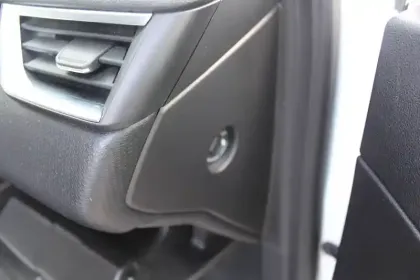 Photo 82 Renault Clio  SOCIETE E-TECH 140 - 21N