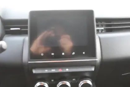 Photo 60 Renault Clio  SOCIETE E-TECH 140 - 21N