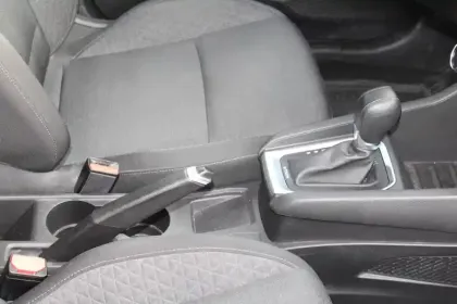 Photo 130 Renault Clio  SOCIETE E-TECH 140 - 21N