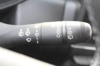 Photo 14 Renault Clio  SOCIETE E-TECH 140 - 21N