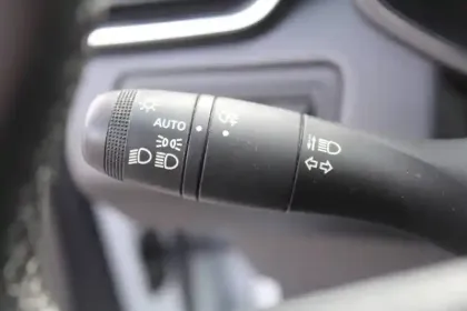 Photo 58 Renault Clio  SOCIETE E-TECH 140 - 21N