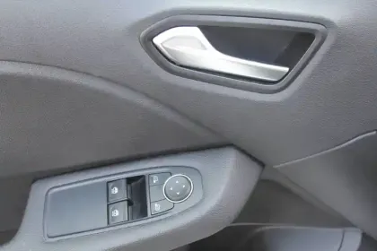 Photo 134 Renault Clio  SOCIETE E-TECH 140 - 21N