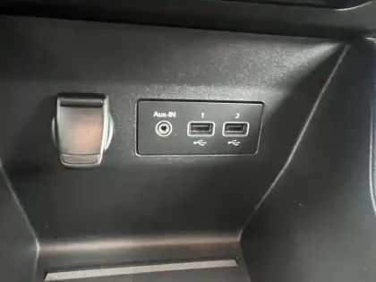 Photo 26 Renault Clio  SOCIETE TCE 90