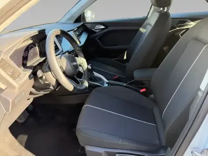 Photo 8 Audi A1  Sportback 30 TFSI 110 ch S tronic 7