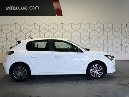 Photo 48 Peugeot 208  PureTech 100 S&S BVM6