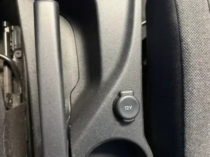 Photo 38 Peugeot 208  PureTech 100 S&S BVM6