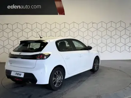 Photo 45 Peugeot 208  PureTech 100 S&S BVM6