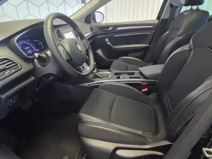 Photo 15 Renault Megane  IV Berline TCe 140 EDC