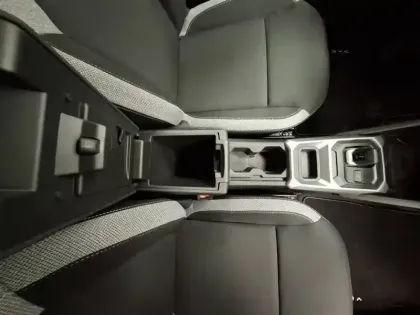 Photo 53 Dacia Duster  Hybrid 155