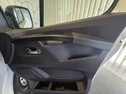 Photo 12 Renault Trafic Gén. III (F82) Ph3 Grand Confort 4