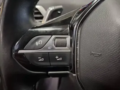 Photo 25 Peugeot 5008  BlueHDi 130ch S&S EAT8