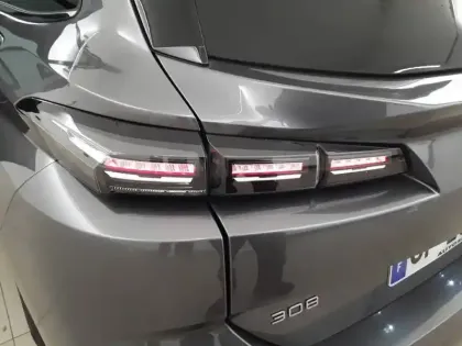 Photo 16 Peugeot 308  SW PHEV 180 e-EAT8