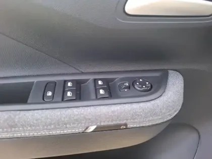 Photo 20 Opel Frontera  1.2 Turbo Hybrid 145 ch e-DCT6